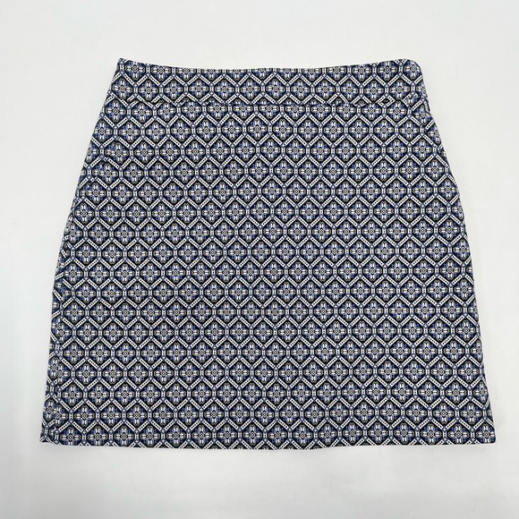 LOFT Dresses & Skirts - Loft Geometric Floral Pattern Polyester Blend Straight Cut Mini Skirt Size 4